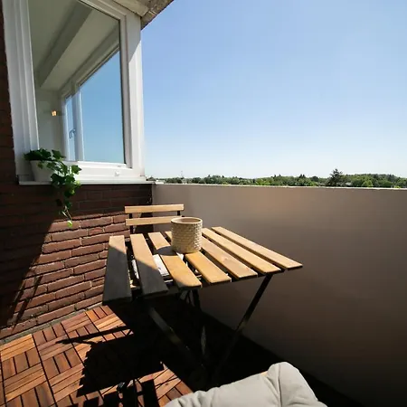 Apartment Favorite - And - *