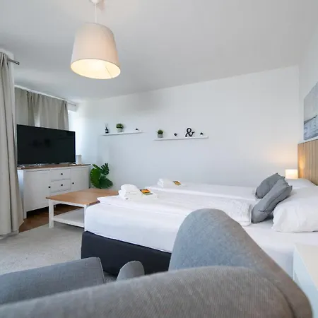 Apartment Favorite - And - Neuss