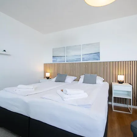 아파트 Favorite - And -