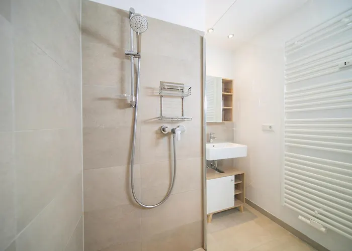 Favorite - And - Neuss