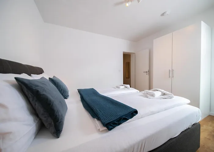 Appartement Favorite - And - *